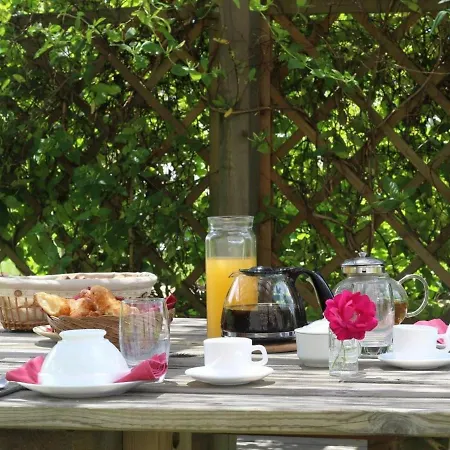 Familial Restaure Avec Jardin Clos, Equipements Bebe, Animaux Acceptes, Proche St-julien-chapteuil - Fr-1-582-296 Hétvégi ház *