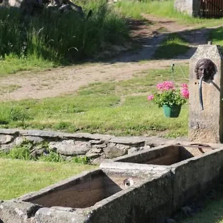 Дом отдыха Familial Restaure Avec Jardin Clos, Equipements Bebe, Animaux Acceptes, Proche St-julien-chapteuil - Fr-1-582-296
