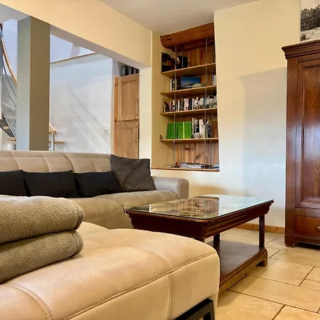 Familial Restaure Avec Jardin Clos, Equipements Bebe, Animaux Acceptes, Proche St-julien-chapteuil - Fr-1-582-296 * Saint-Julien-Chapteuil