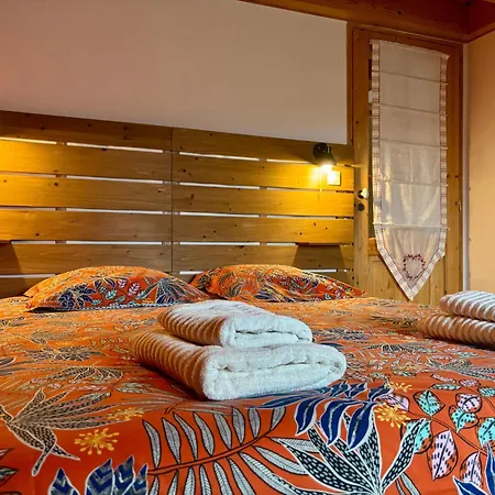 Familial Restaure Avec Jardin Clos, Equipements Bebe, Animaux Acceptes, Proche St-julien-chapteuil - Fr-1-582-296 Hétvégi ház