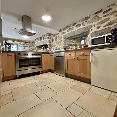 Сasa de vacaciones Familial Restauré Avec Jardin Clos, équipements Bébé, Animaux Acceptés, Proche St-julien-chapteuil - Fr-1-582-296