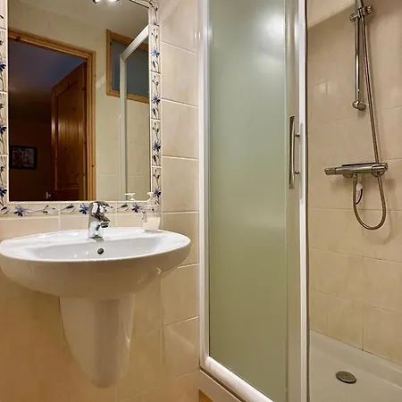 Familial Restauré Avec Jardin Clos, équipements Bébé, Animaux Acceptés, Proche St-julien-chapteuil - Fr-1-582-296 * Saint-Julien-Chapteuil